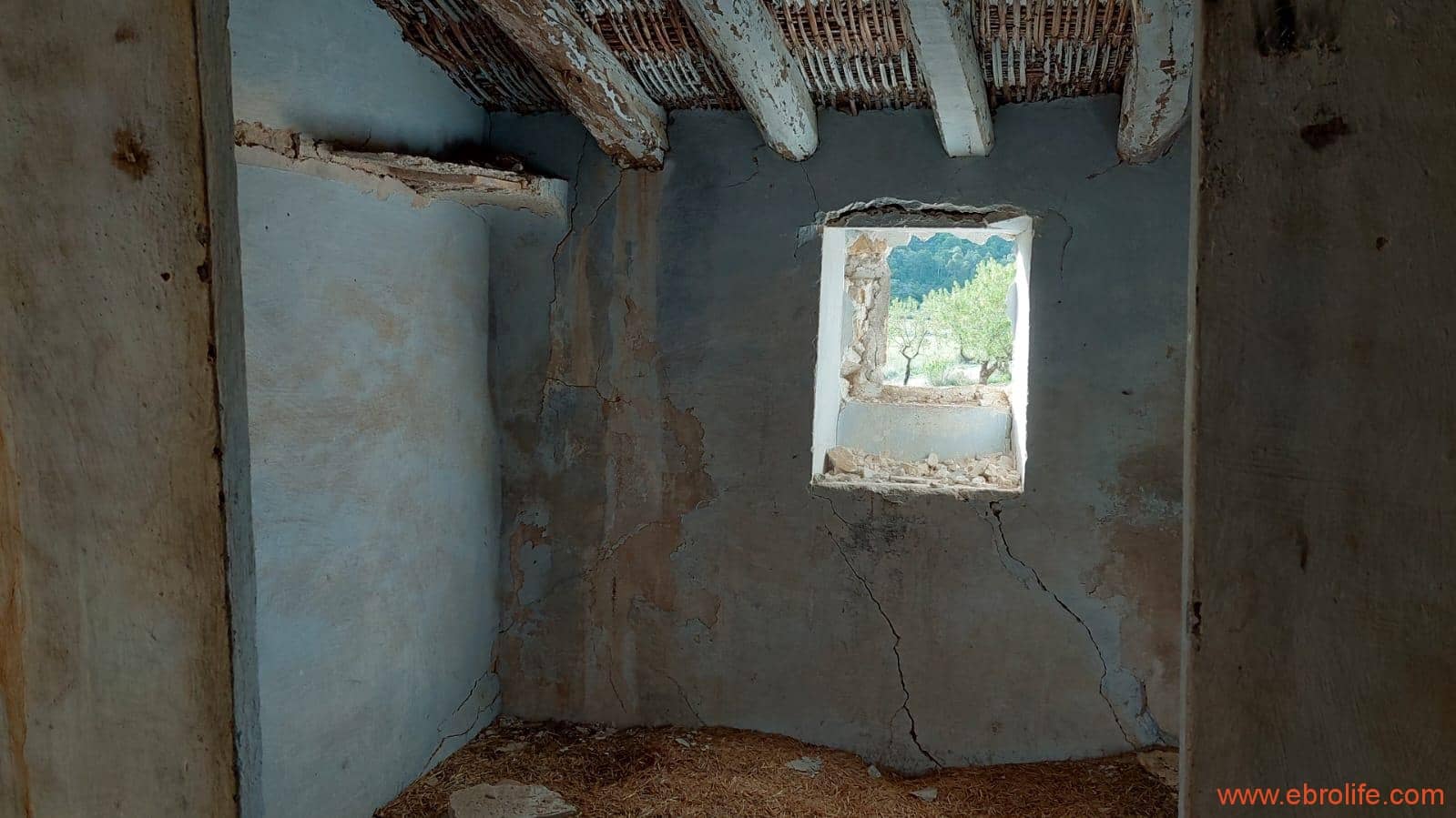 Finca/Landehus til salg i Alcaniz - € 36.000 (Ref: 7744517)