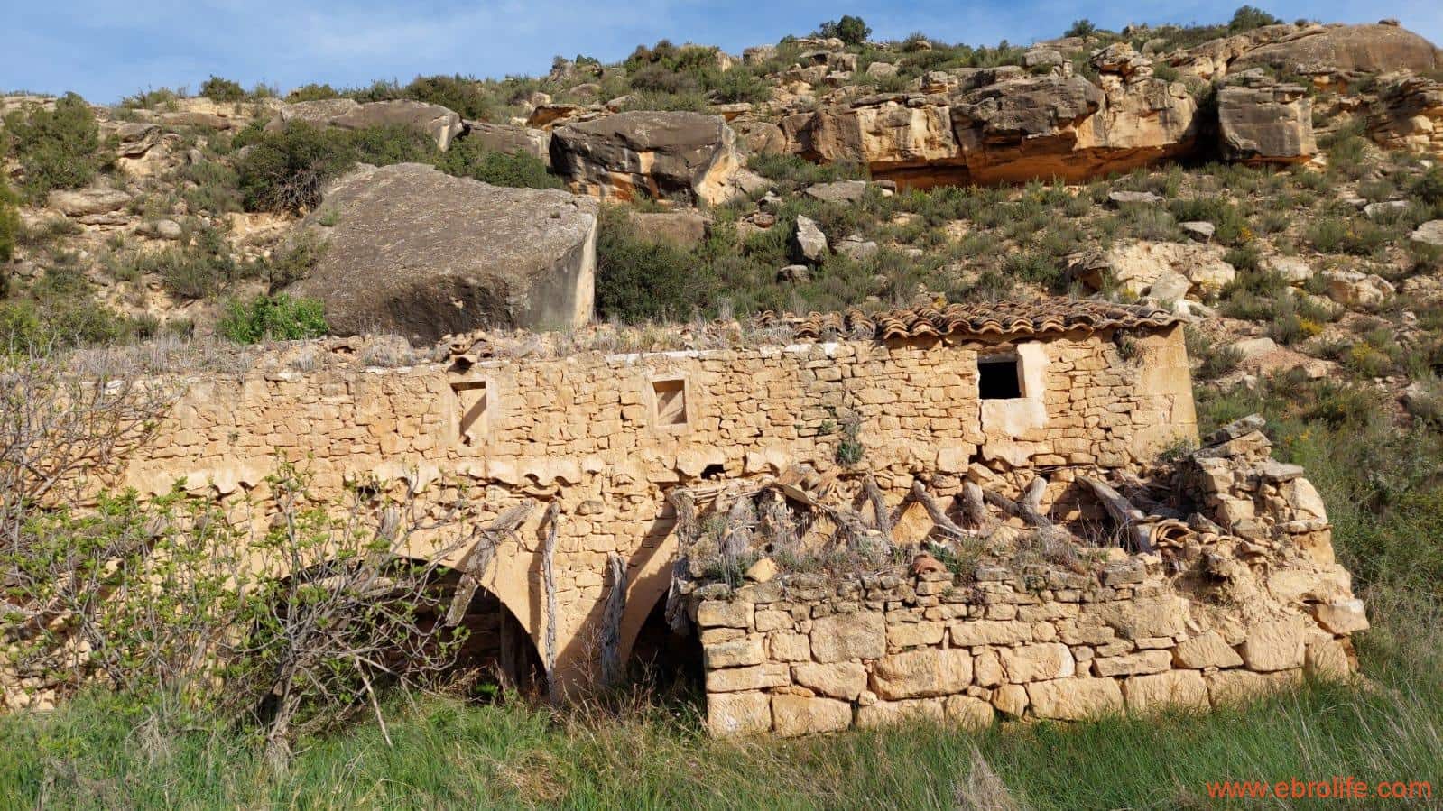 Finca/Landehus til salg i Alcaniz - € 36.000 (Ref: 7744517)