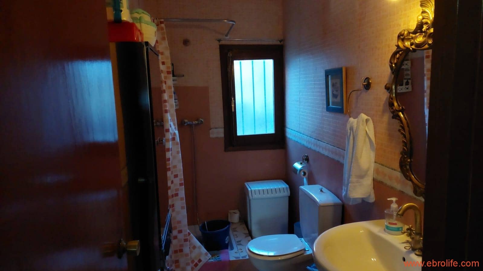 5 soveværelse Finca/Landehus til salg i Caspe - € 180.000 (Ref: 8069876)