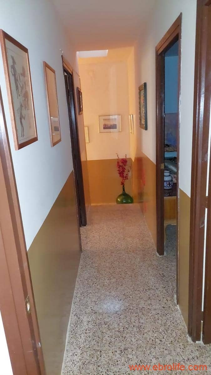 5 soveværelse Finca/Landehus til salg i Caspe - € 180.000 (Ref: 8069876)