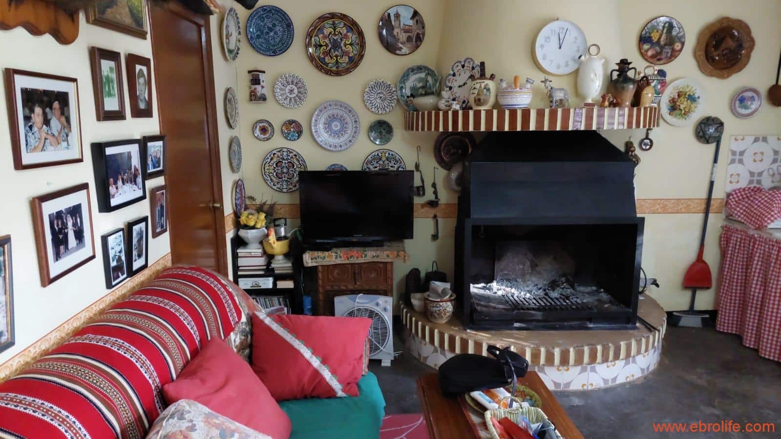 5 soveværelse Finca/Landehus til salg i Caspe - € 180.000 (Ref: 8069876)