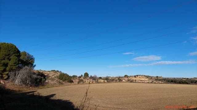 5 slaapkamer Finca/Landhuis te koop in Caspe - € 180.000 (Ref: 8069876)