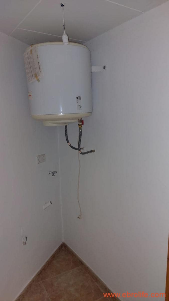 6 soveværelse Byhus til salg i Caspe med garage - € 90.000 (Ref: 8399773)