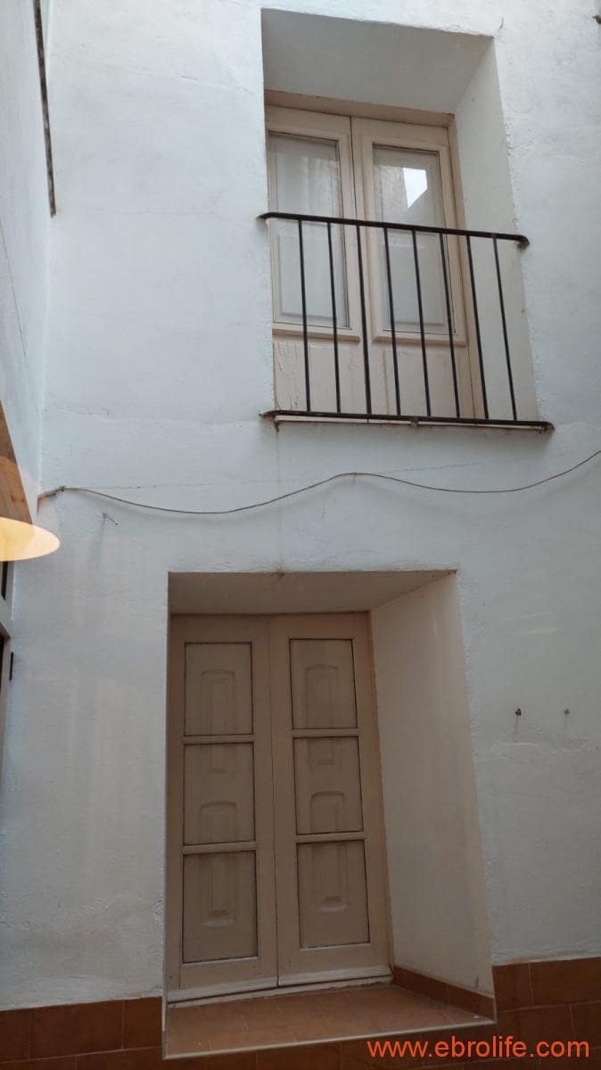 6 soveværelse Byhus til salg i Caspe med garage - € 90.000 (Ref: 8399773)