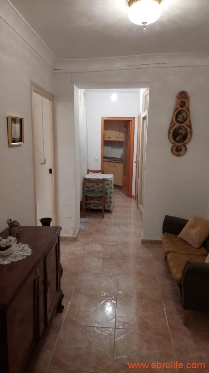 6 soveværelse Byhus til salg i Caspe med garage - € 90.000 (Ref: 8399773)