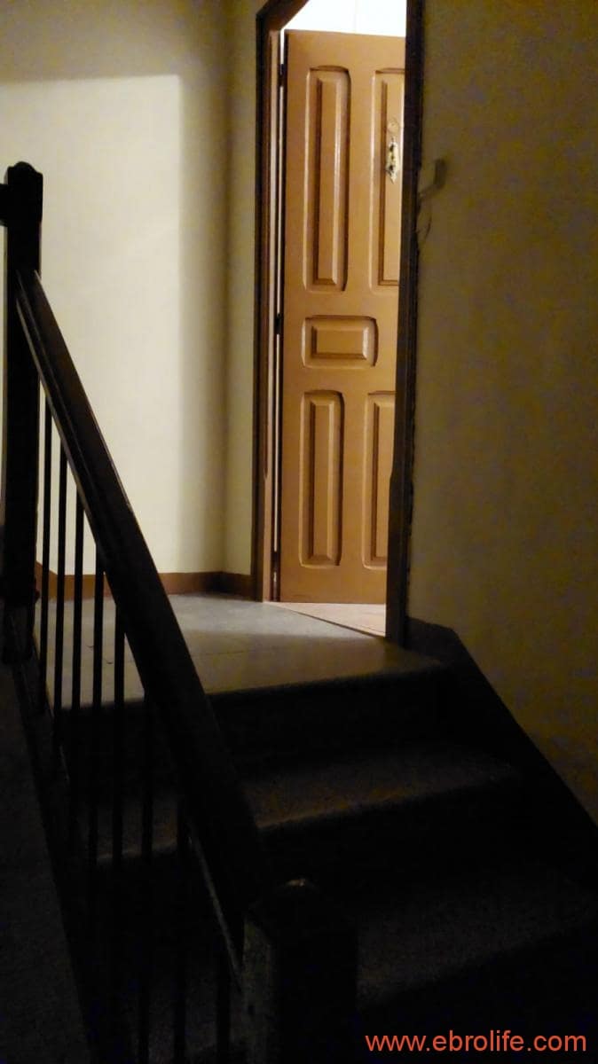 6 soveværelse Byhus til salg i Caspe med garage - € 90.000 (Ref: 8399773)