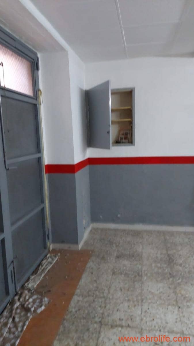 6 soveværelse Byhus til salg i Caspe med garage - € 90.000 (Ref: 8399773)