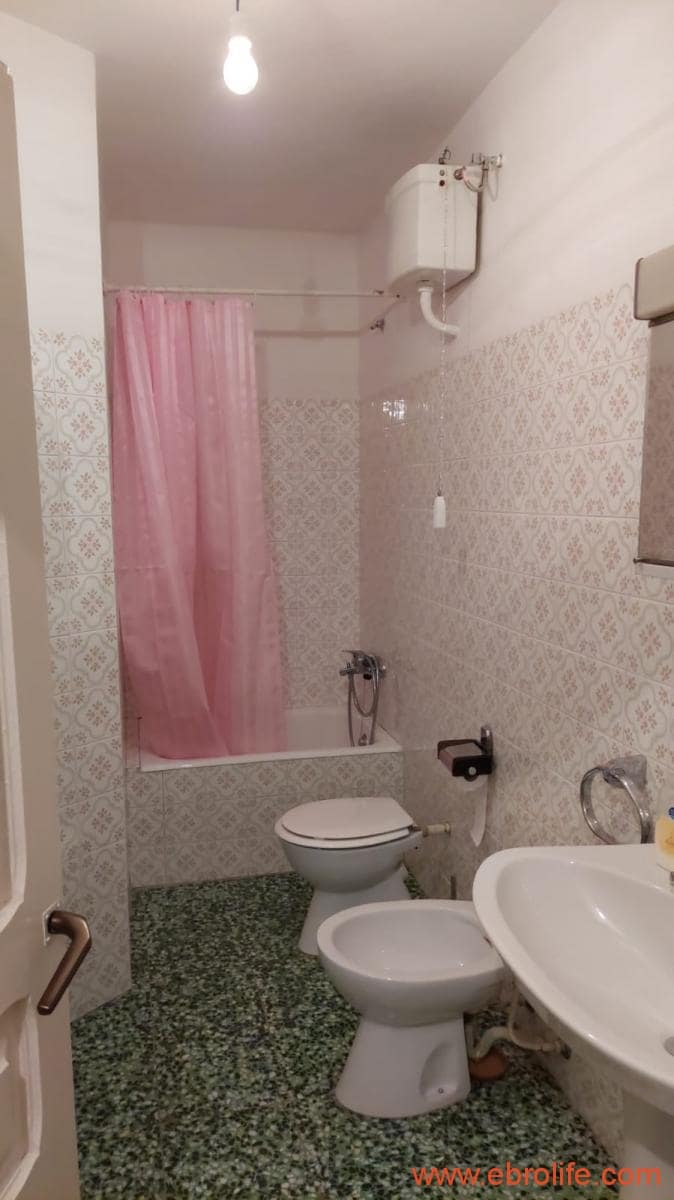 6 soveværelse Byhus til salg i Caspe med garage - € 90.000 (Ref: 8399773)