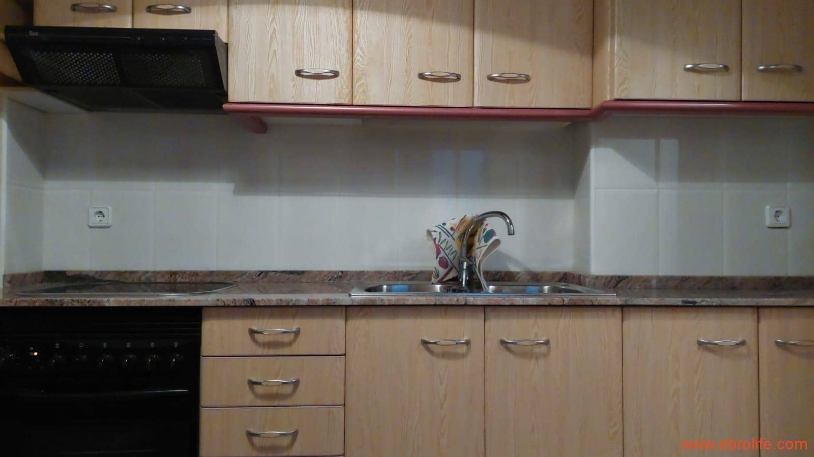 6 soveværelse Byhus til salg i Caspe med garage - € 90.000 (Ref: 8399773)