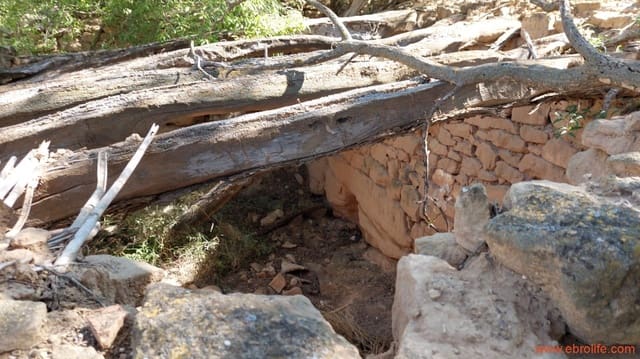 2 bedroom Finca/Country House for sale in Caspe - € 120,000 (Ref: 8527865)