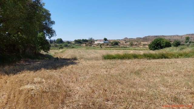 2 bedroom Finca/Country House for sale in Caspe - € 120,000 (Ref: 8527865)