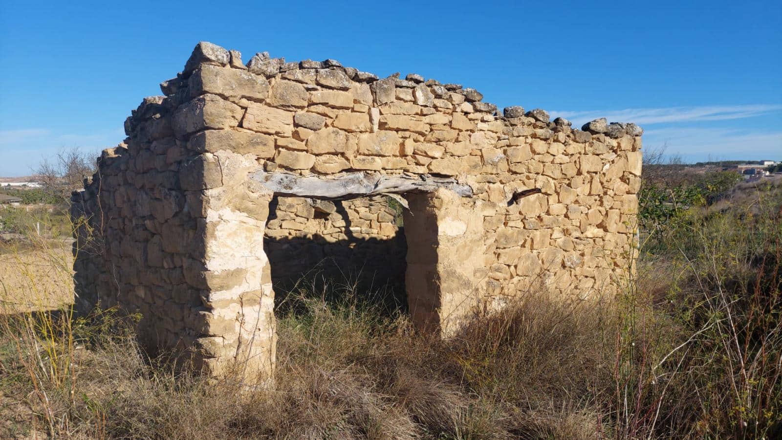 1 soveværelse Finca/Landehus til salg i Caspe - € 36.000 (Ref: 8646146)