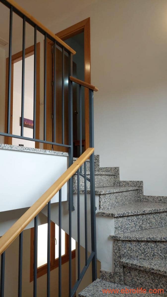 2 makuuhuone Paritalo myytävänä paikassa Castelseras - 160 000 € (Ref: 8646147)