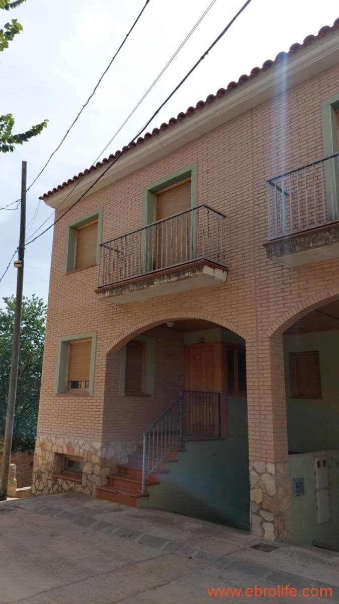 2 makuuhuone Paritalo myytävänä paikassa Castelseras - 160 000 € (Ref: 8646147)