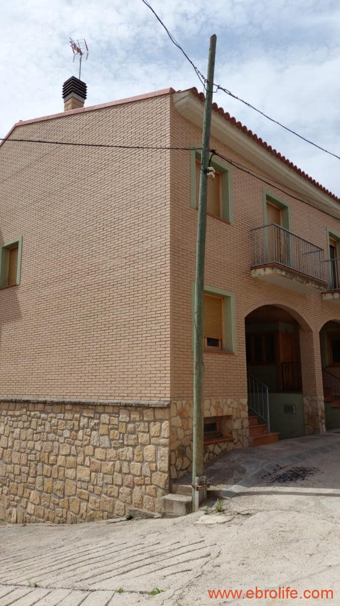 2 makuuhuone Paritalo myytävänä paikassa Castelseras - 160 000 € (Ref: 8646147)