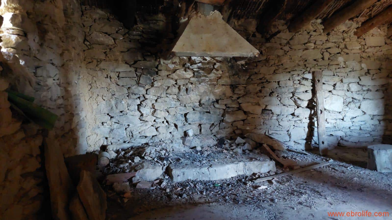 1 camera da letto Finca/Casa di Campagna in vendita in Mazaleon - 38.000 € (Rif: 9785109)