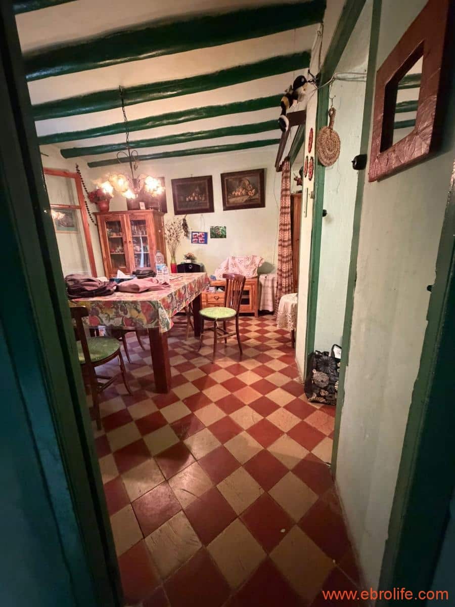 2 bedroom Townhouse for sale in Maella - € 46,000 (Ref: 9839965)