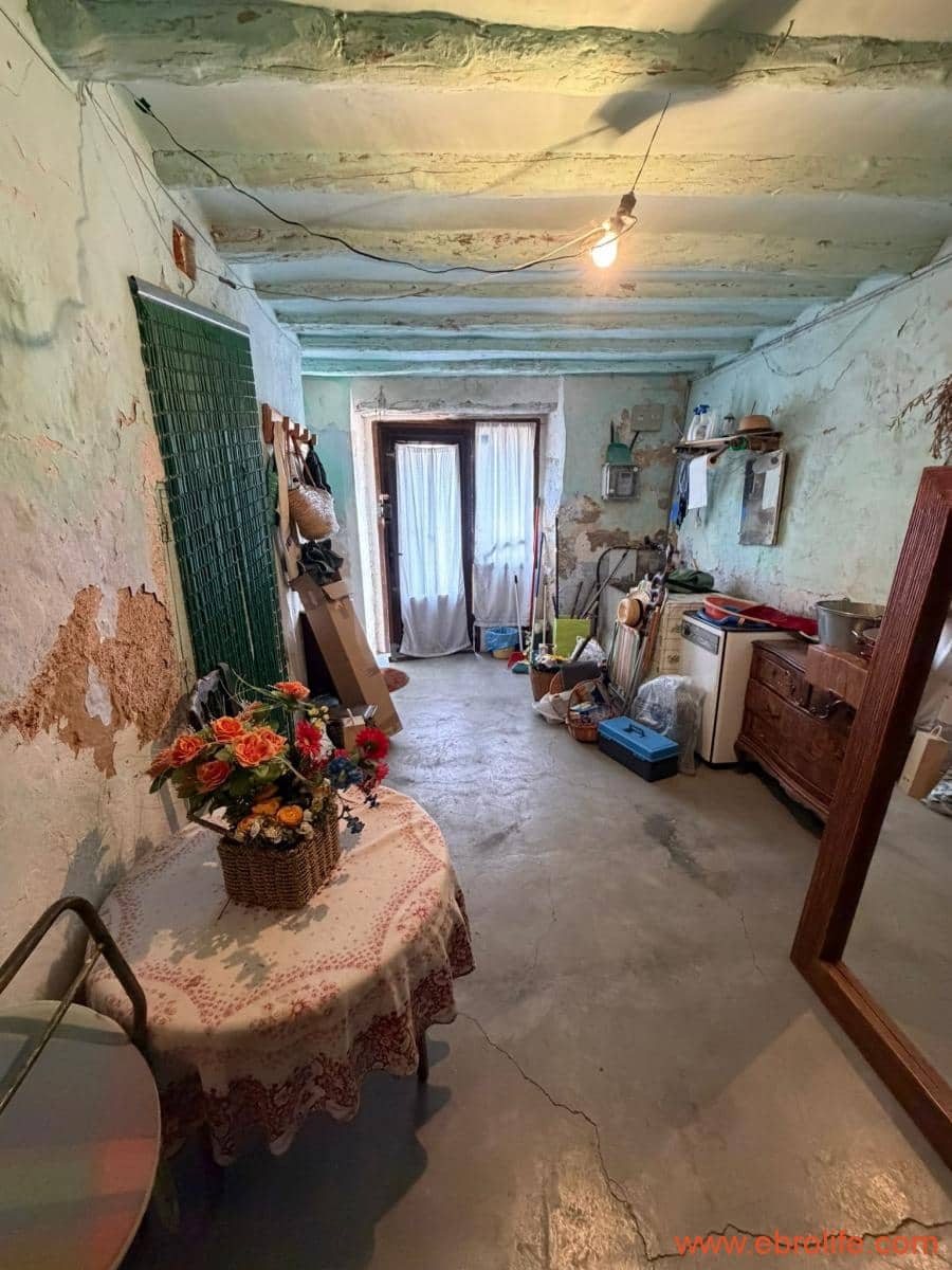 2 bedroom Townhouse for sale in Maella - € 46,000 (Ref: 9839965)