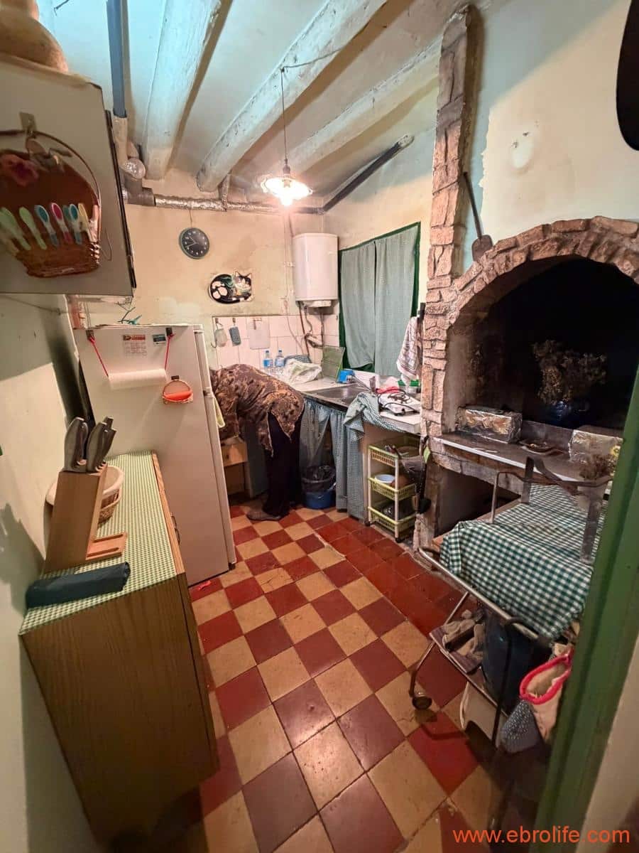 2 bedroom Townhouse for sale in Maella - € 46,000 (Ref: 9839965)