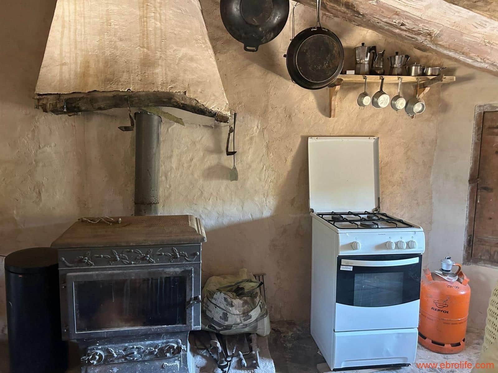 1 camera da letto Finca/Casa di Campagna in vendita in Mazaleon - 66.000 € (Rif: 9870439)