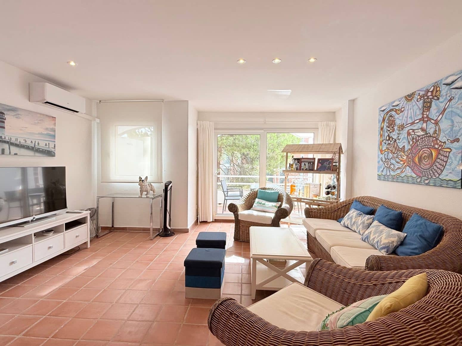 2 sovrum Lägenhet att hyra i Cala Llenya med pool - 2 100 € (Ref: 10013375)