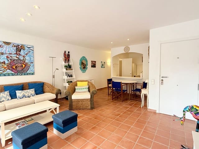 2 makuuhuone Huoneisto vuokrattavana paikassa Cala Llenya, Santa Eulalia / Santa Eularia - 2 100 € (Ref: 10013375)