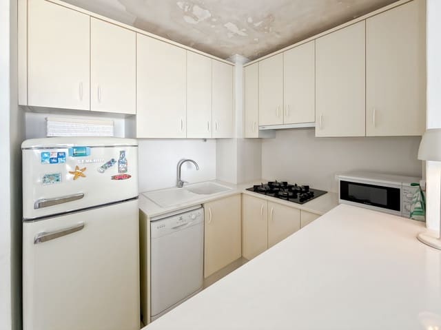 Leilighet til leie i Santa Eulalia / Santa Eularia - € 1 200 (Ref: 10041170)