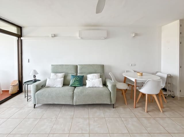 Leilighet til leie i Santa Eulalia / Santa Eularia - € 1 200 (Ref: 10041170)