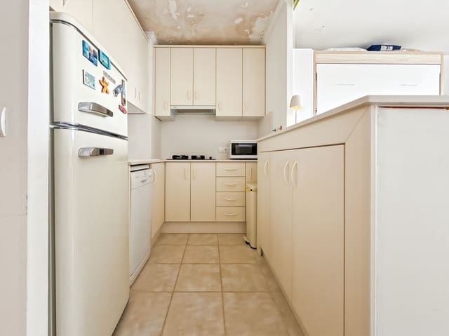 Leilighet til leie i Santa Eulalia / Santa Eularia - € 1 200 (Ref: 10041170)