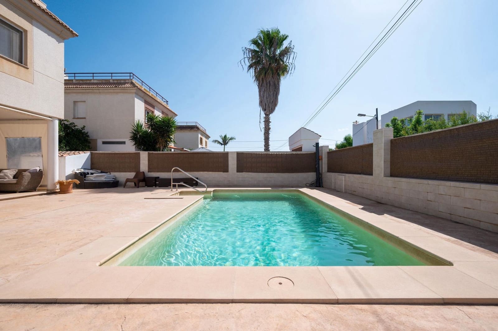 4 quarto Moradia para venda em Nuestra Senora de Jesus com piscina garagem - 1 300 000 € (Ref: 10043063)