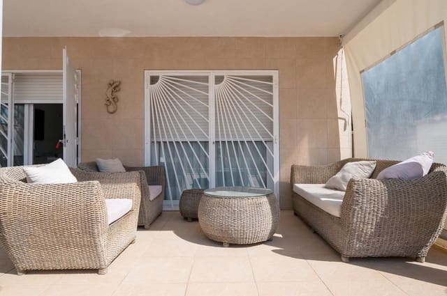 4 quarto Moradia para venda em Nuestra Señora de Jesus, Santa Eulalia / Santa Eularia com piscina garagem - 1 300 000 € (Ref: 10043063)