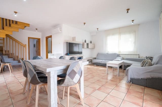 4 quarto Moradia para venda em Nuestra Señora de Jesus, Santa Eulalia / Santa Eularia com piscina garagem - 1 300 000 € (Ref: 10043063)