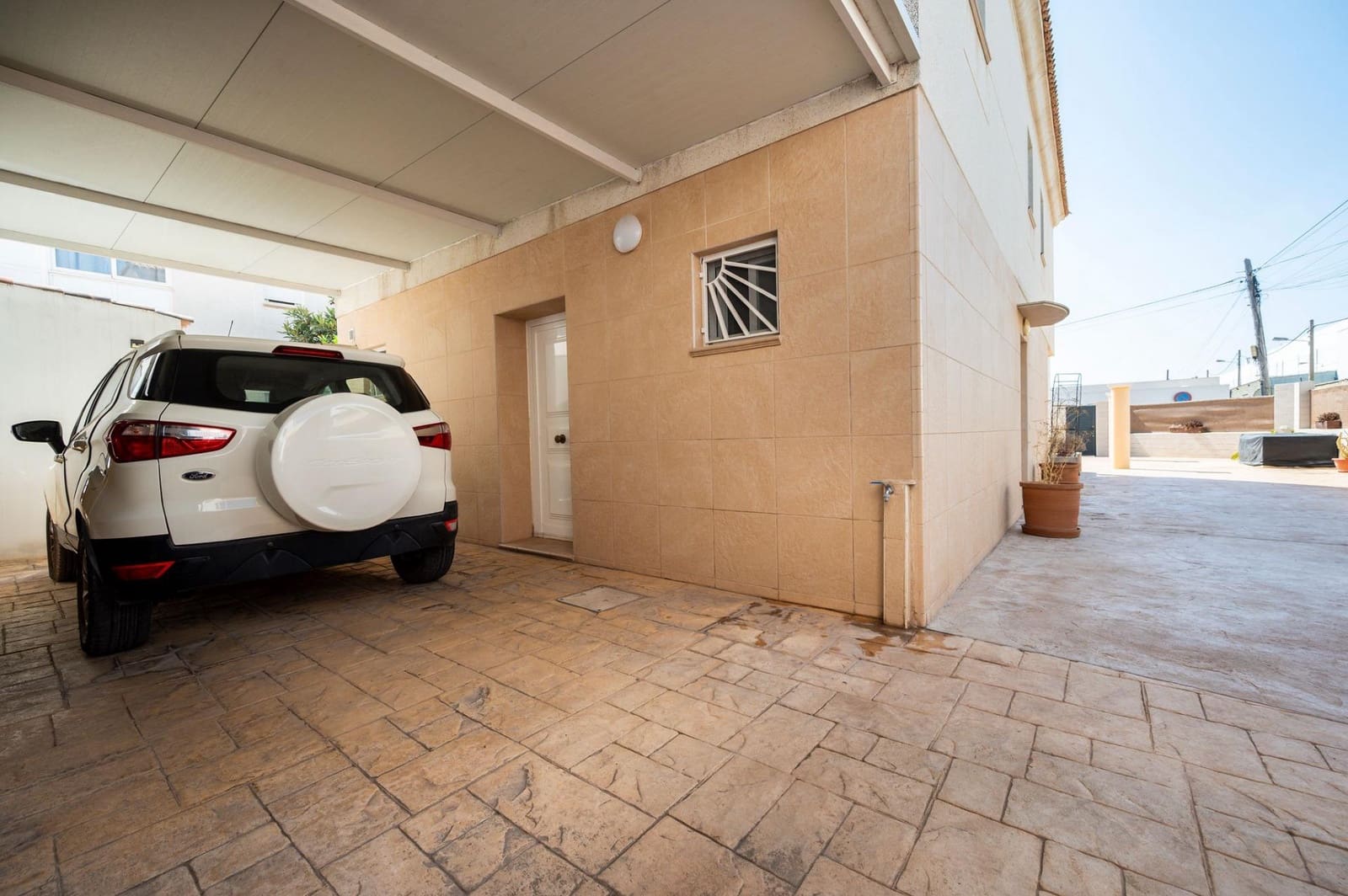 4 quarto Moradia para venda em Nuestra Senora de Jesus com piscina garagem - 1 300 000 € (Ref: 10043063)