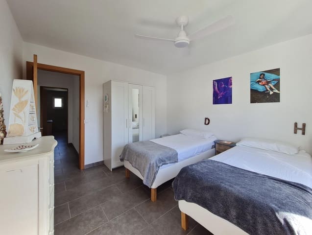 2 quarto Apartamento para venda em Santa Eulalia / Santa Eularia com piscina - 450 000 € (Ref: 10089754)