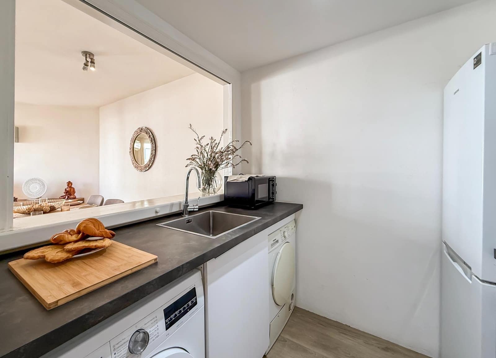 2 slaapkamer Appartement te huur in Ibiza dorp met zwembad - € 1.500 (Ref: 10098456)