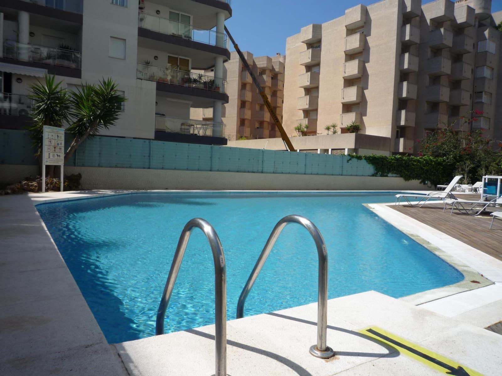 2 slaapkamer Appartement te huur in Ibiza dorp met zwembad - € 1.500 (Ref: 10098456)