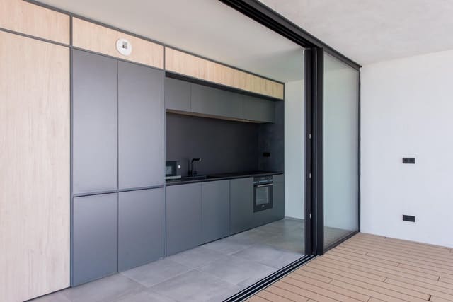 2 makuuhuone Asunto myytävänä paikassa Santa Eulalia / Santa Eularia mukana uima-altaan - 695 000 € (Ref: 10098457)