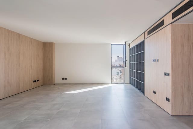 2 makuuhuone Asunto myytävänä paikassa Santa Eulalia / Santa Eularia mukana uima-altaan - 695 000 € (Ref: 10098457)