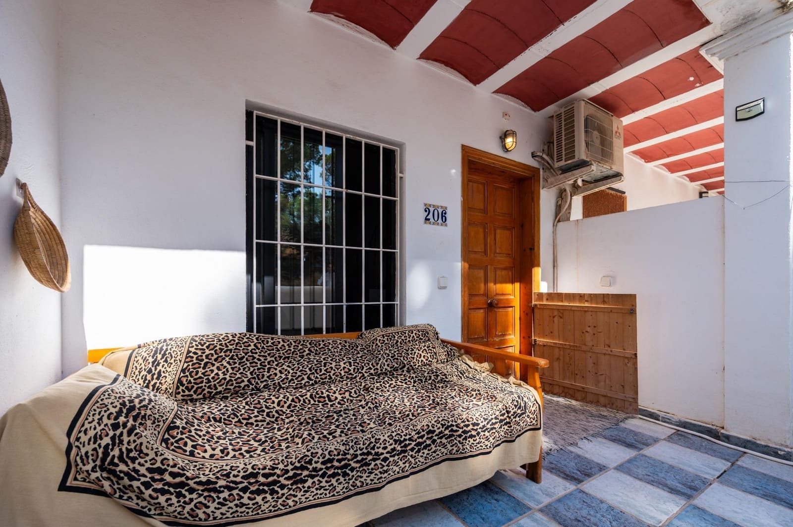 1 bedroom Apartment for sale in Sant Joan de Labritja with pool - € 369,000 (Ref: 10109738)