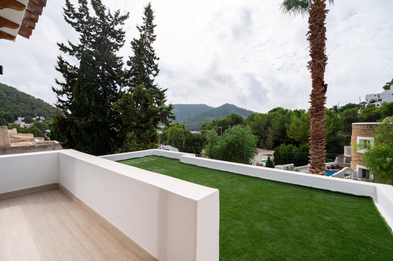 5 soveværelse Villa til salg i Cala Llonga med swimmingpool garage - € 2.495.000 (Ref: 10155315)