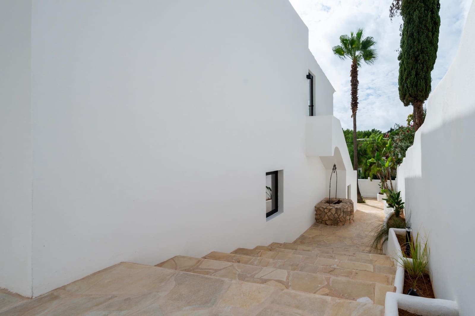 5 soveværelse Villa til salg i Cala Llonga med swimmingpool garage - € 2.495.000 (Ref: 10155315)