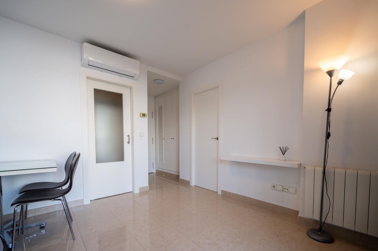 1 quarto Apartamento para venda em Santa Eulalia / Santa Eularia com piscina garagem - 320 000 € (Ref: 10174650)