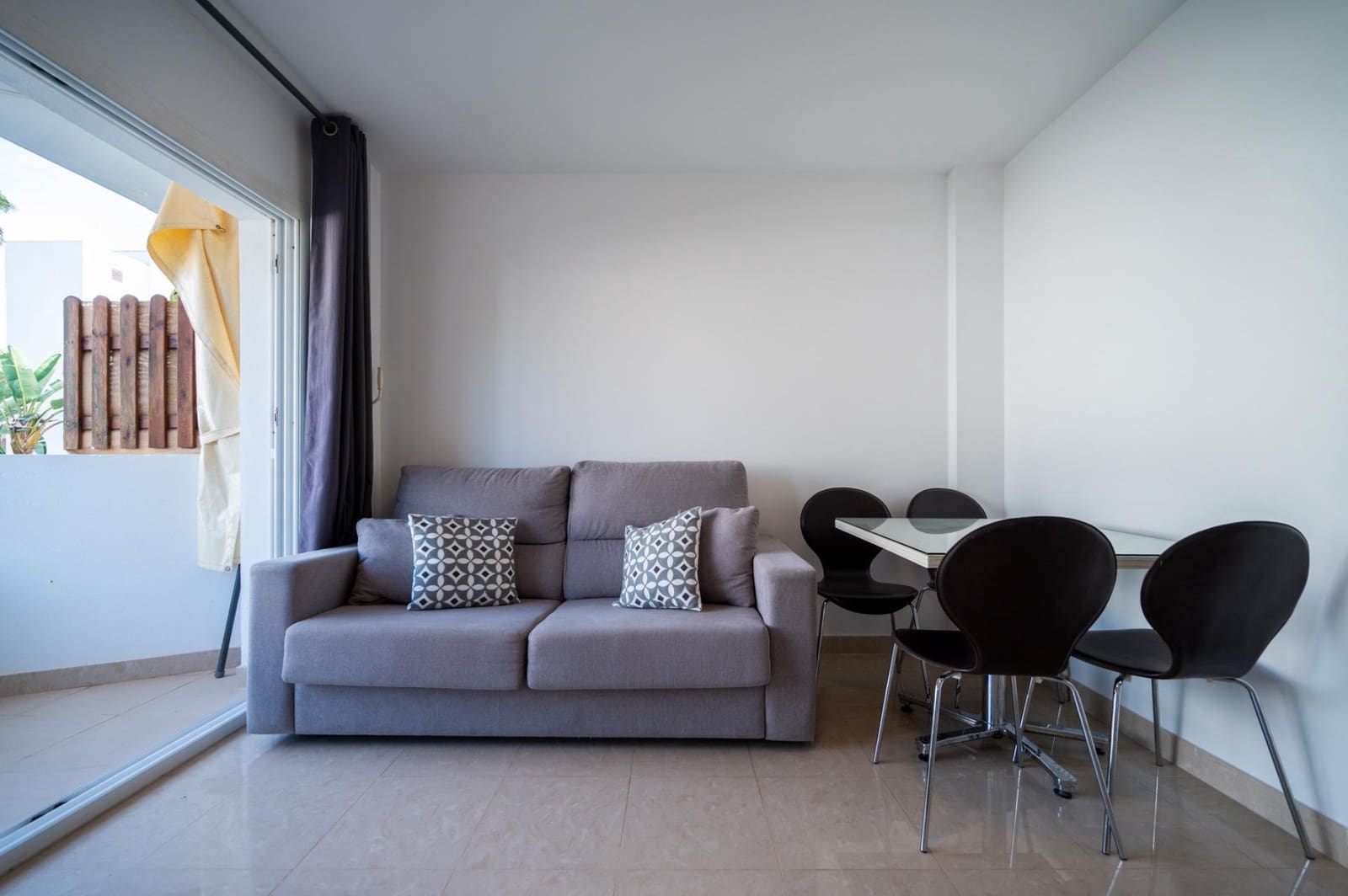 1 quarto Apartamento para venda em Santa Eulalia / Santa Eularia com piscina garagem - 320 000 € (Ref: 10174650)