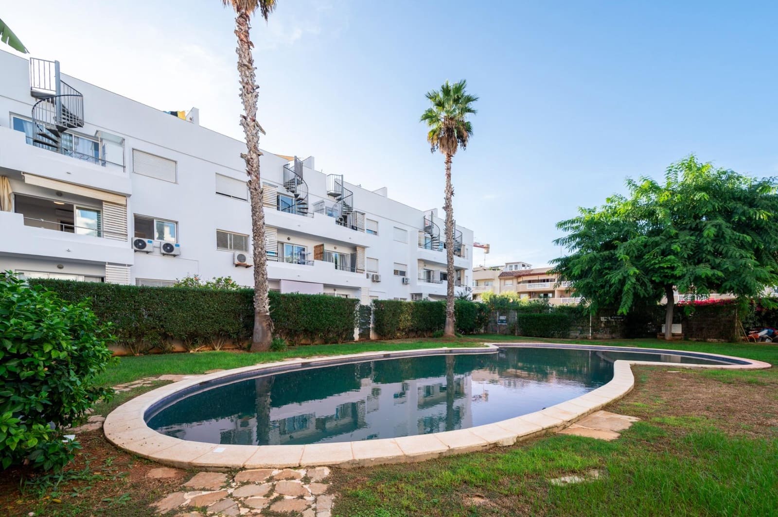 1 quarto Apartamento para venda em Santa Eulalia / Santa Eularia com piscina garagem - 320 000 € (Ref: 10174650)