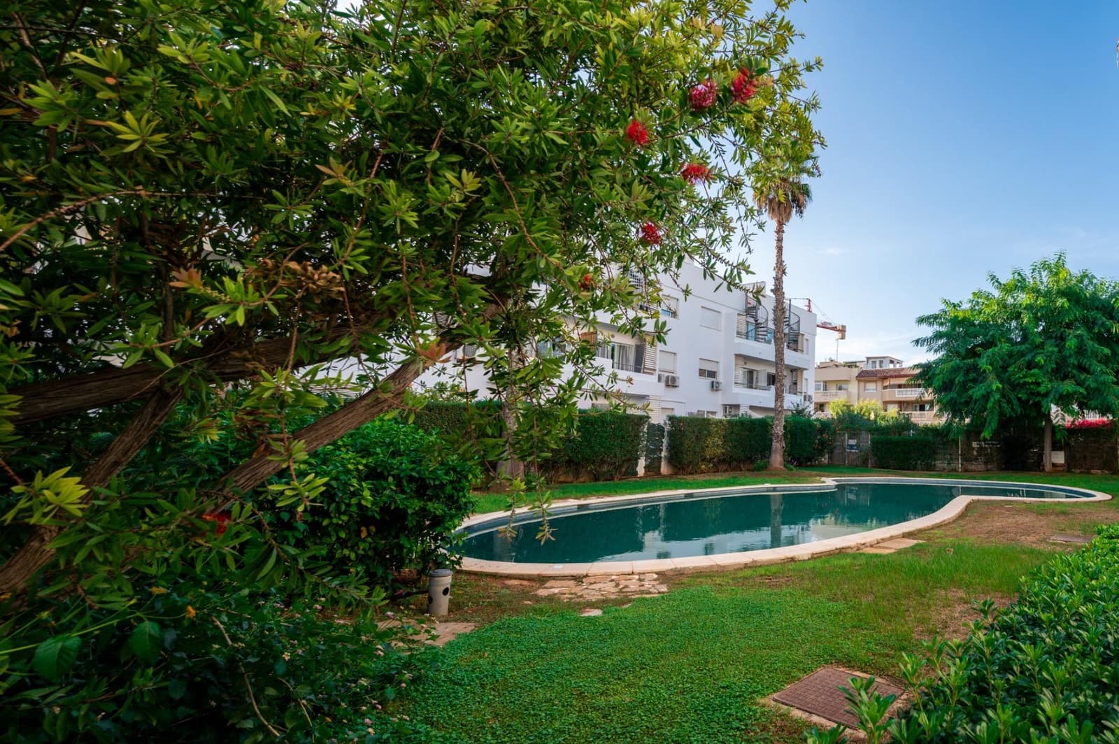 1 quarto Apartamento para venda em Santa Eulalia / Santa Eularia com piscina garagem - 320 000 € (Ref: 10174650)