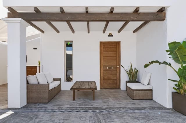4 Zimmer Villa zu verkaufen in Cala Llenya, Santa Eulalia / Santa Eularia mit Garage - 1.595.000 € (Ref: 10180665)