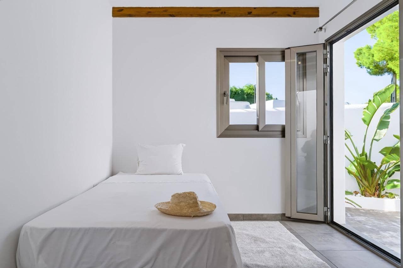 4 quarto Moradia para venda em Cala Llenya com garagem - 1 595 000 € (Ref: 10180665)
