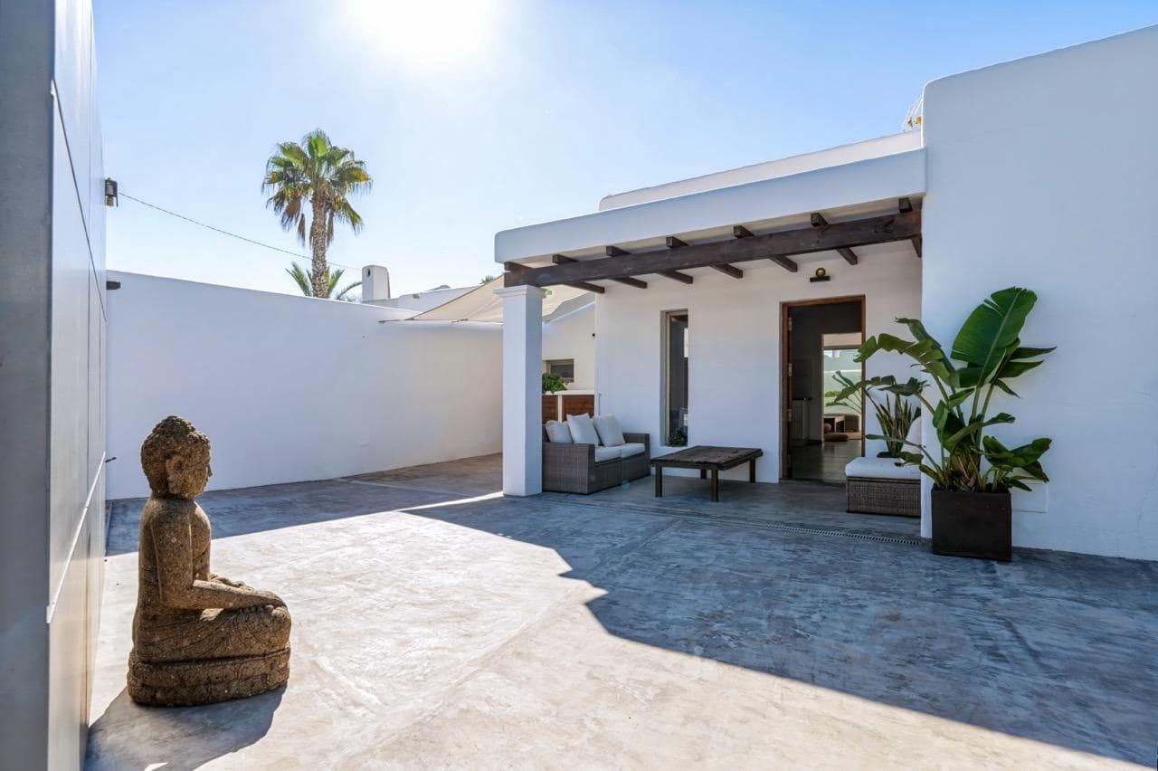 4 quarto Moradia para venda em Cala Llenya com garagem - 1 595 000 € (Ref: 10180665)
