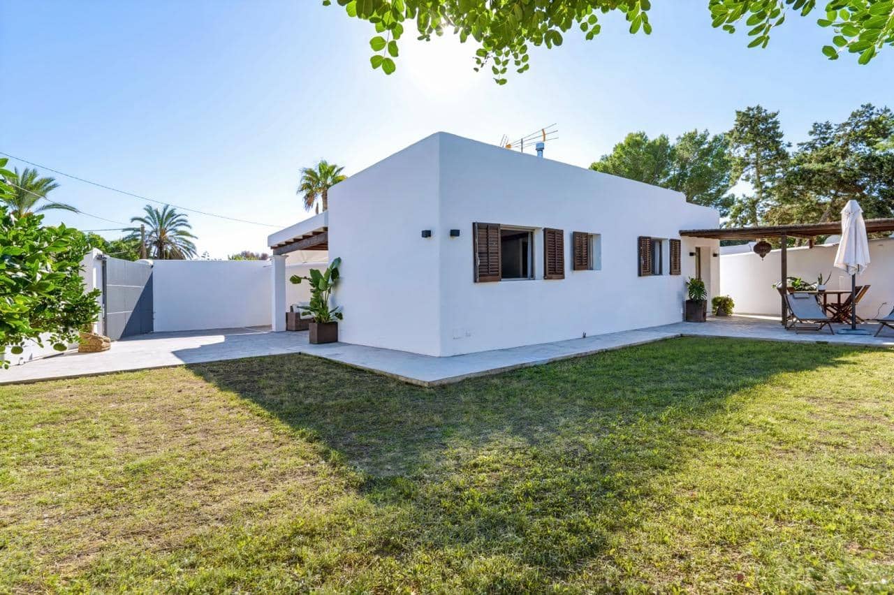 4 quarto Moradia para venda em Cala Llenya com garagem - 1 595 000 € (Ref: 10180665)
