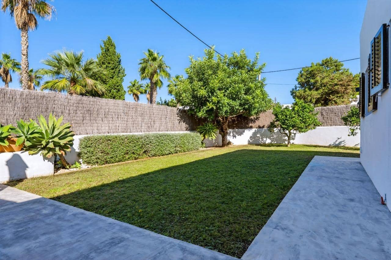 4 quarto Moradia para venda em Cala Llenya com garagem - 1 595 000 € (Ref: 10180665)